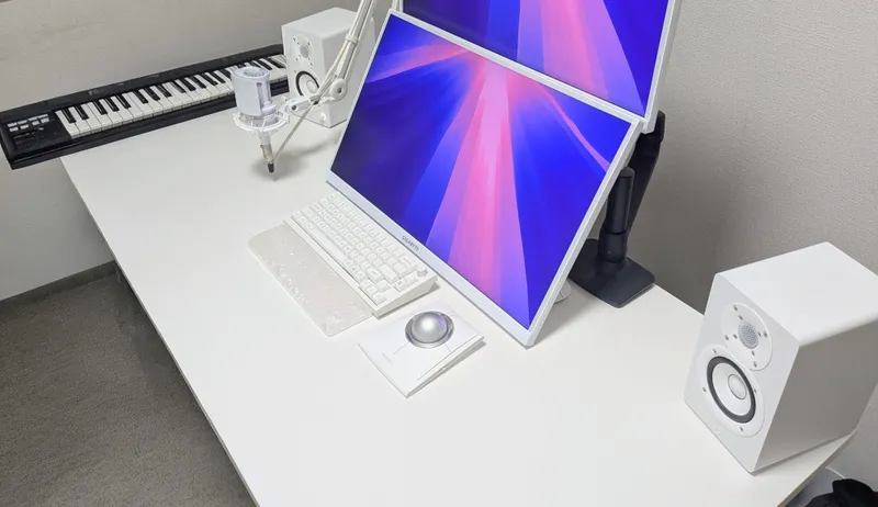 エンジニア/DTMerのデスクツアー デスク編 愛用のFlexiSpotの昇降デスクとオカムラのオフィスチェア